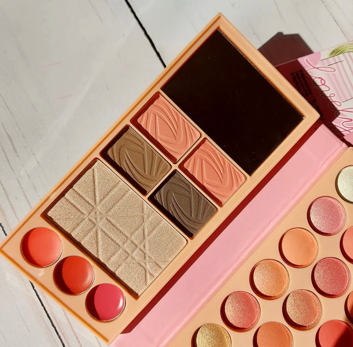 Any Lady Pretty Girl Lovely 29 Shades Eyeshadow Blusher Highlighter Palette - Image 3