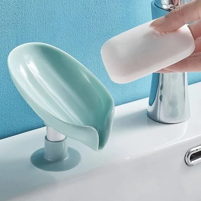 Very stylish leaf shape soap holder kitchen sponge holder new design soap dish selp drainer soap dispenser bathroom gadgets sink accessories storage space saver soap rack